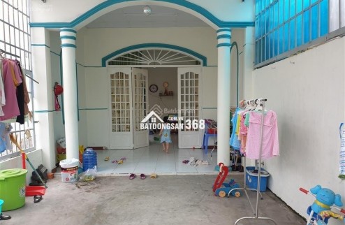 NHÀ 3 MẶT TIỀN TẠI NGÃ TƯ BÀ ĐIỂM, TP.HCM